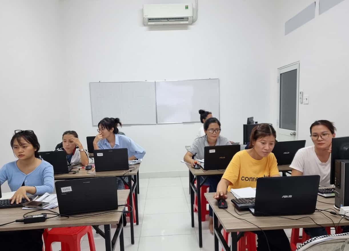 top khóa học kế toán