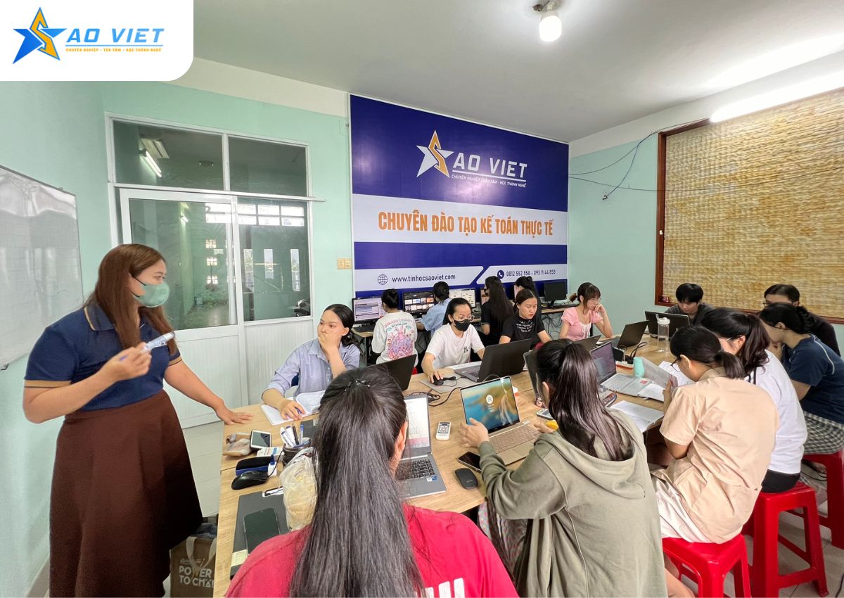 Giảng Viên Tại Kế Toán Tân Uyên