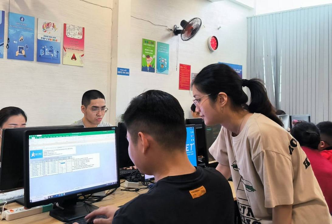 Mức Lương Của Nhân Viên Hành Chính Nhân Sự