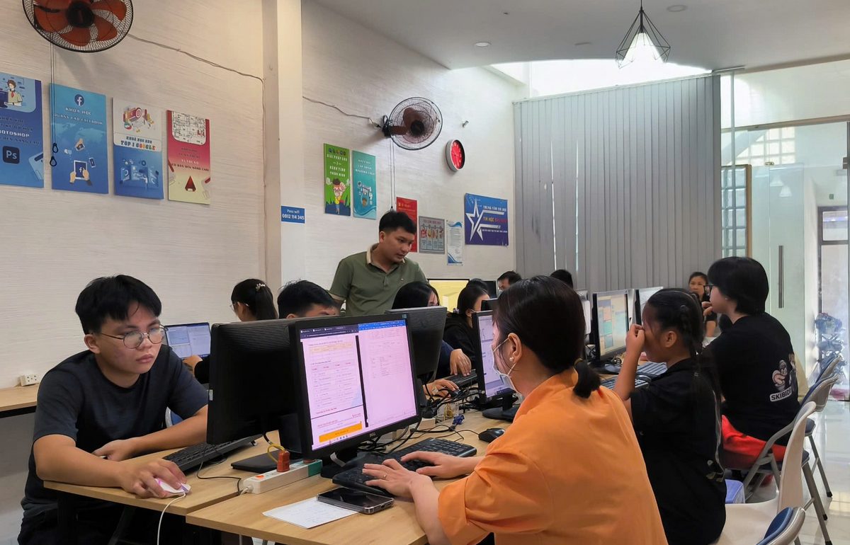 học viên khóa học hành chính nhân sự tại đồng nai