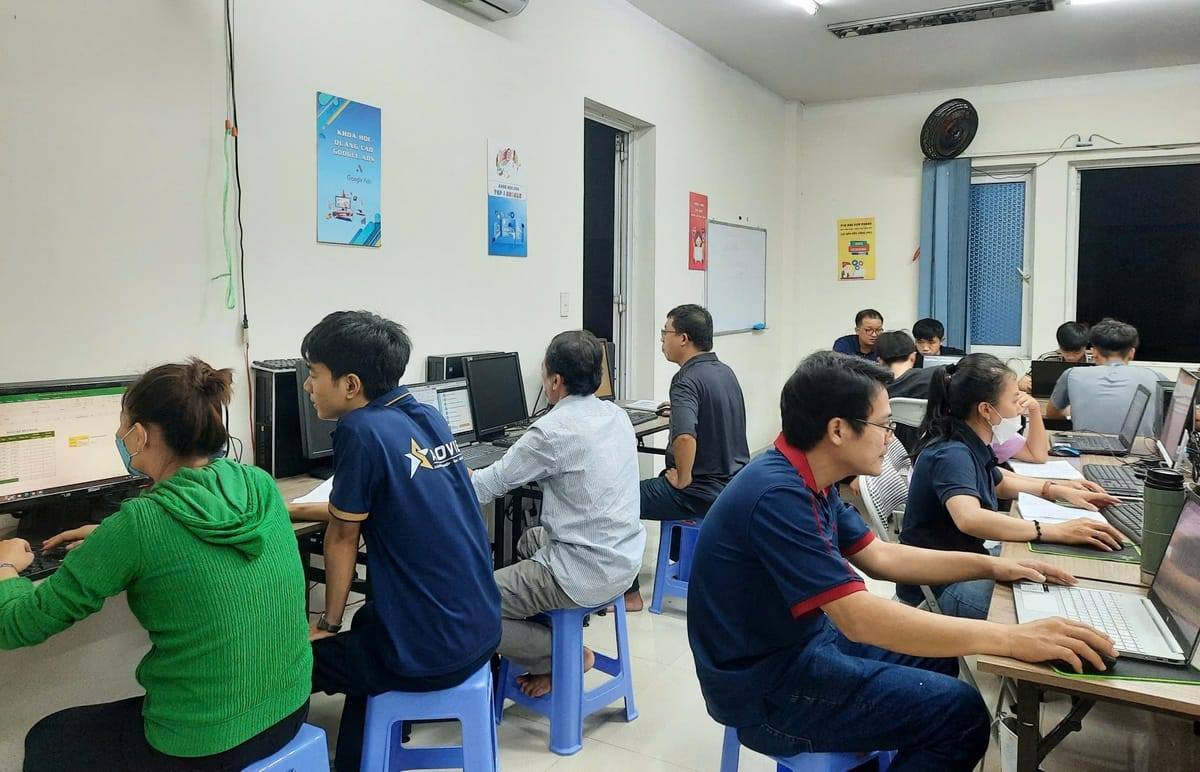 lộ trình học hành chính nhân sự tại kế toán sao việt