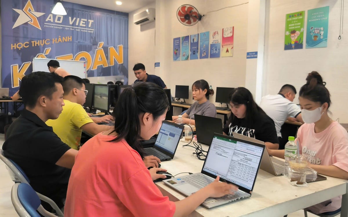 học viên học bồi dưỡng kế toán trưởng ở vũng tàu