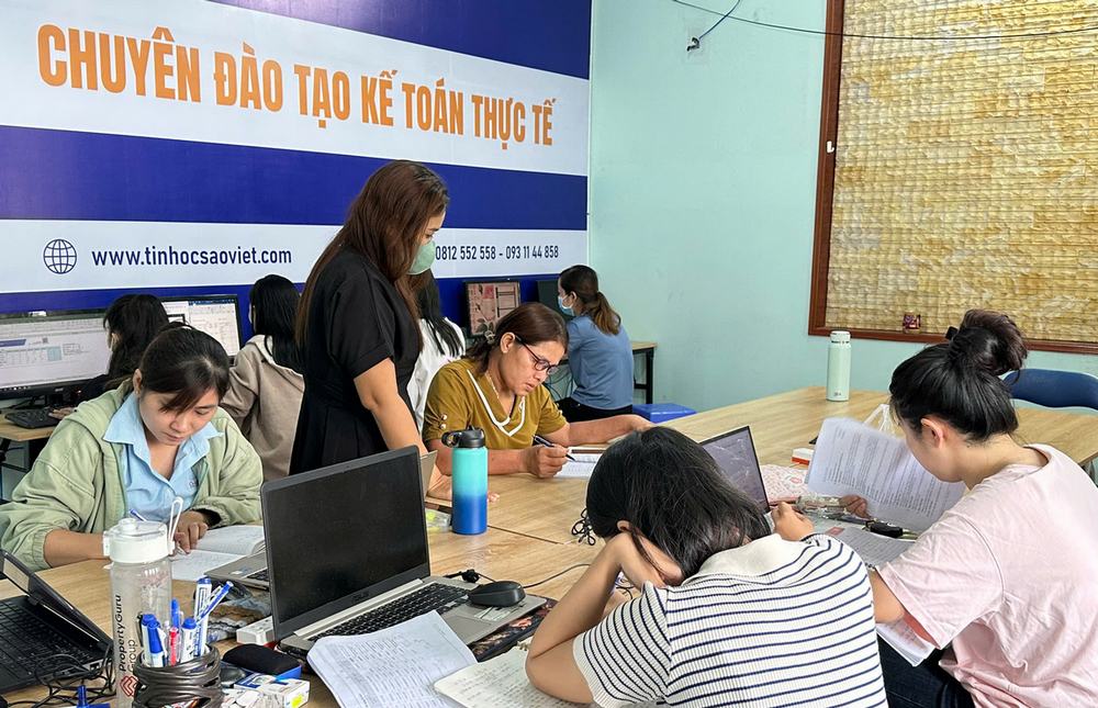 Kế Toán Dịch Vụ Chuyên Nghiệp Tại Trung Tâm Kế Toán Sao Việt